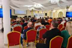 received_1371915763730390